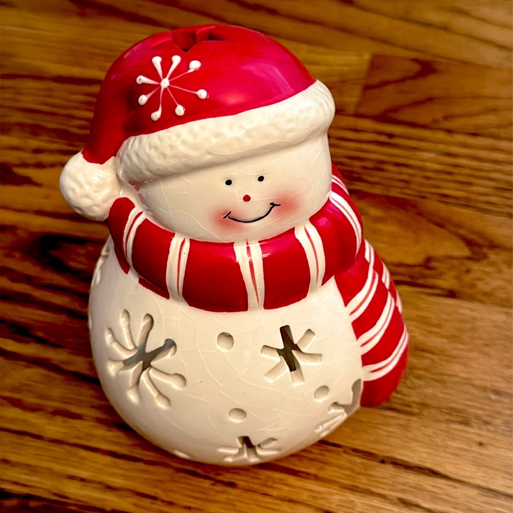 Ceramic Christmas Holiday Snowman Tea Light Candle snowflakes & Star Decor Red